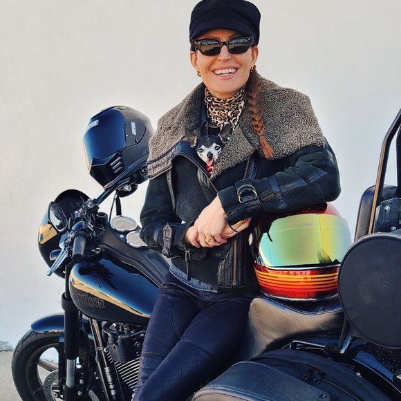 Meet your Posher, Myste - Picture 1 of 3